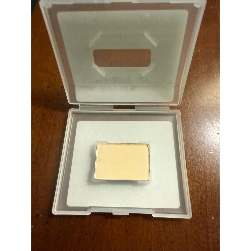 Mary Kay mineral‎ eye shadow color single magnetic case Sweet Cream 013020 5H25